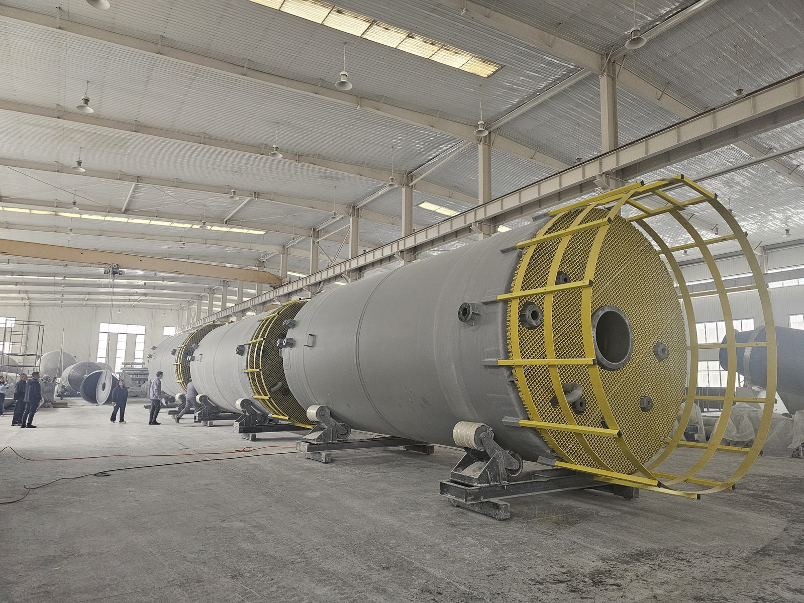 Insulated double-wall FRP storage tanks in the fabrication shop